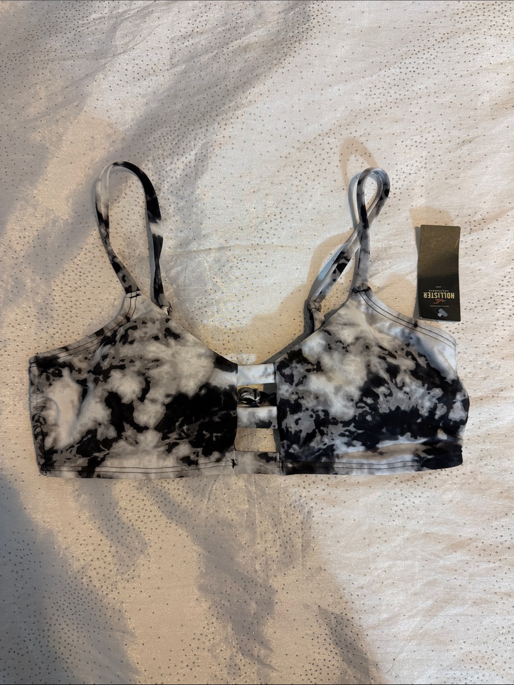 Hollister Black & White Tie-Dye Cutout Bralette swim top for women’s size M